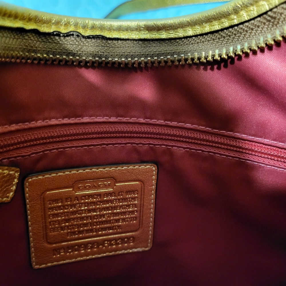 Authentic  coach - Picture 3 of 6